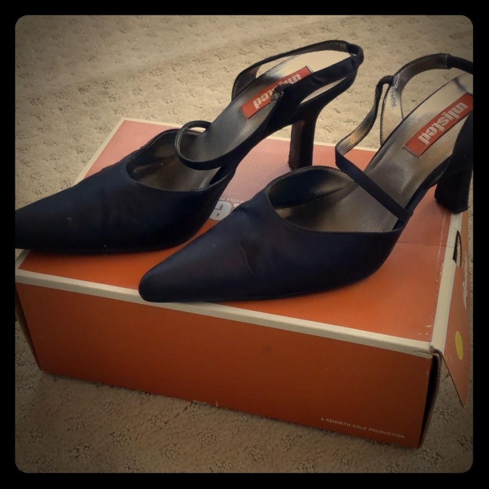 Shoe